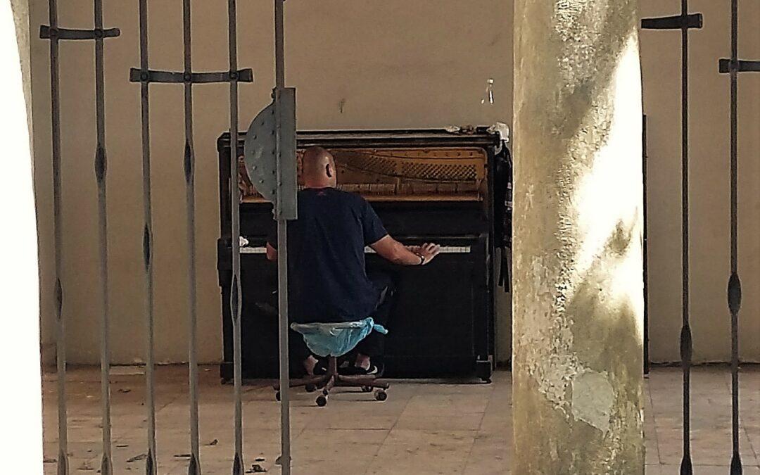 Efekt Pigmaliona kontra efekt Golema