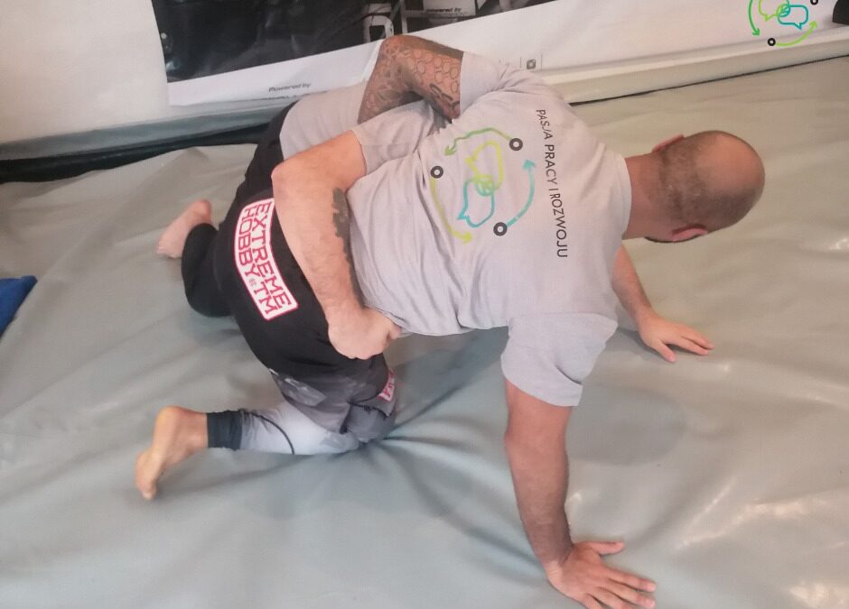 Samoobrona dla ratowników medycznych – kompleksowe szkolenie łączące psychologię, prawo i&nbsp;praktykę